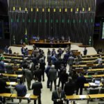 Servidores protestam por aumento