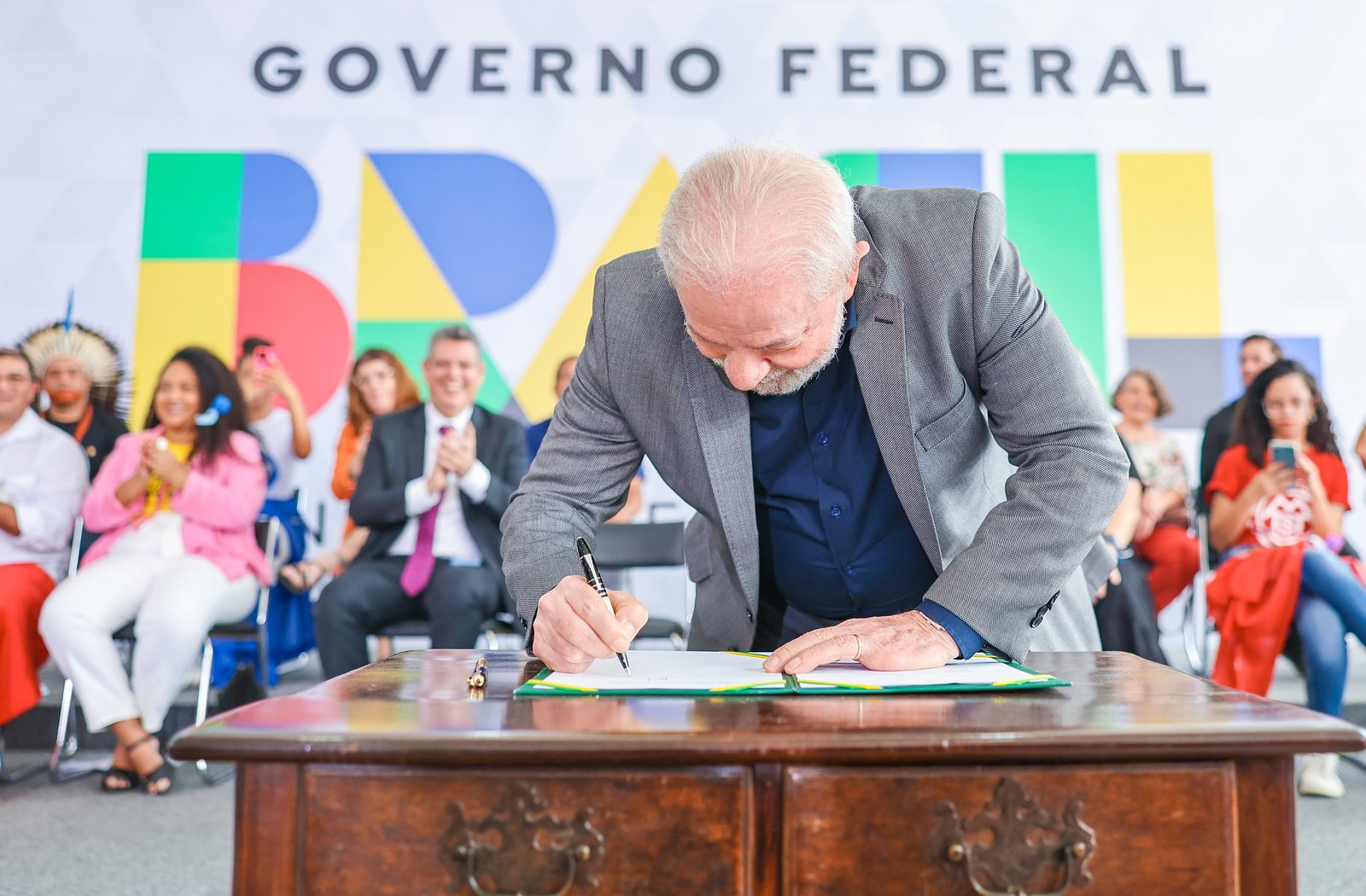servidores federais aumento